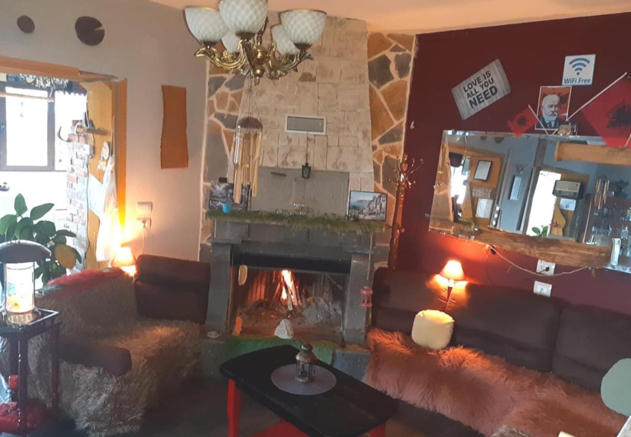Hotel Villa Stone Dream Bar Restaurant Udenisht Buitenkant foto