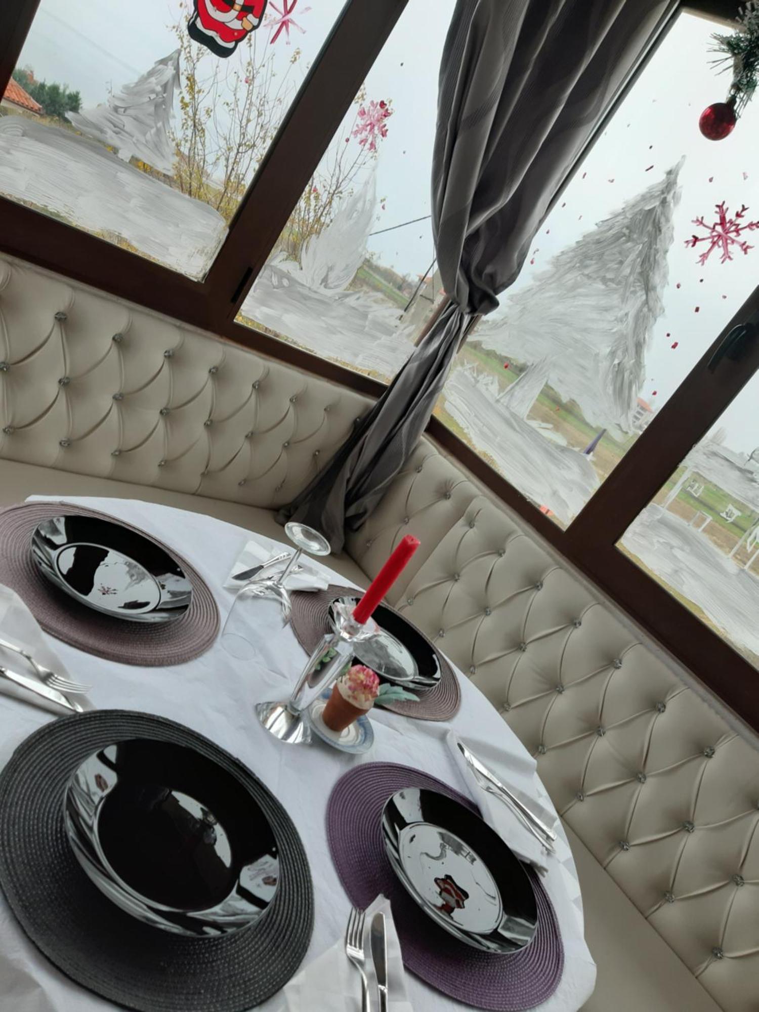 Hotel Villa Stone Dream Bar Restaurant Udenisht Buitenkant foto