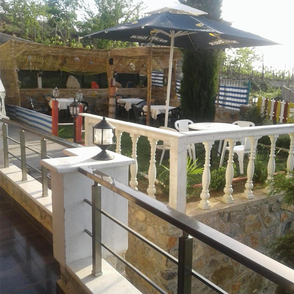 Hotel Villa Stone Dream Bar Restaurant Udenisht Buitenkant foto